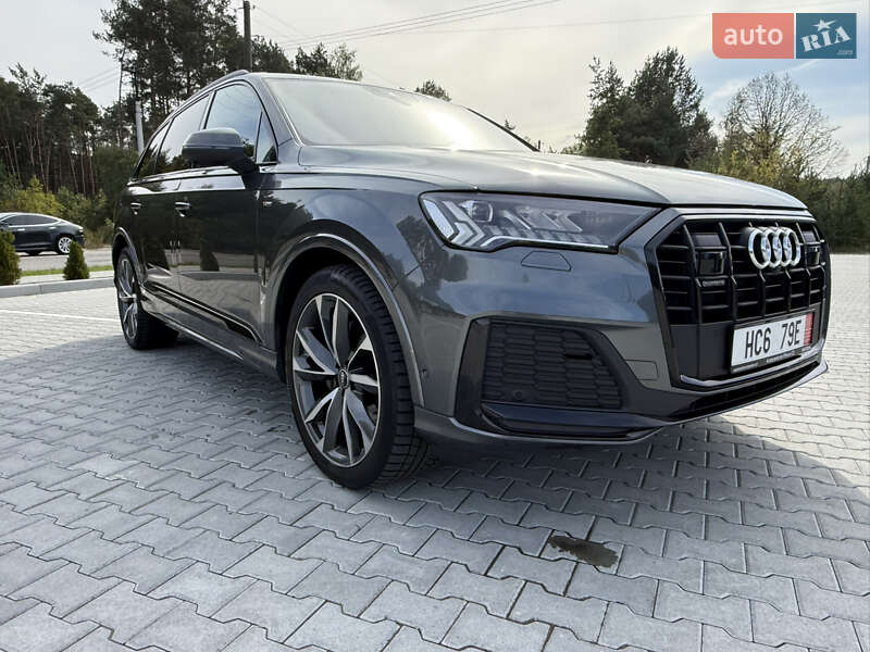 Позашляховик / Кросовер Audi Q7 2021 в Ковелі
