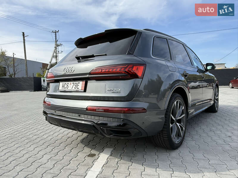 Позашляховик / Кросовер Audi Q7 2021 в Ковелі