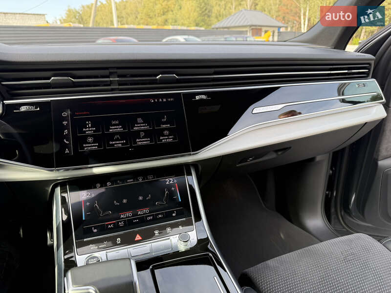 Позашляховик / Кросовер Audi Q7 2021 в Ковелі