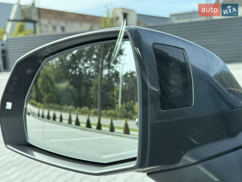 Позашляховик / Кросовер Audi Q7 2021 в Ковелі