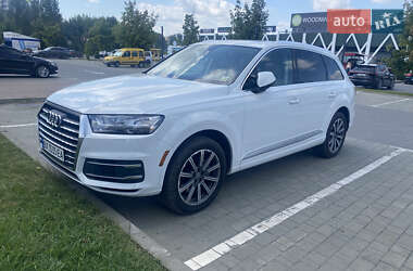 Позашляховик / Кросовер Audi Q7 2017 в 