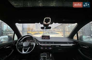 Внедорожник / Кроссовер Audi Q7 2016 в 