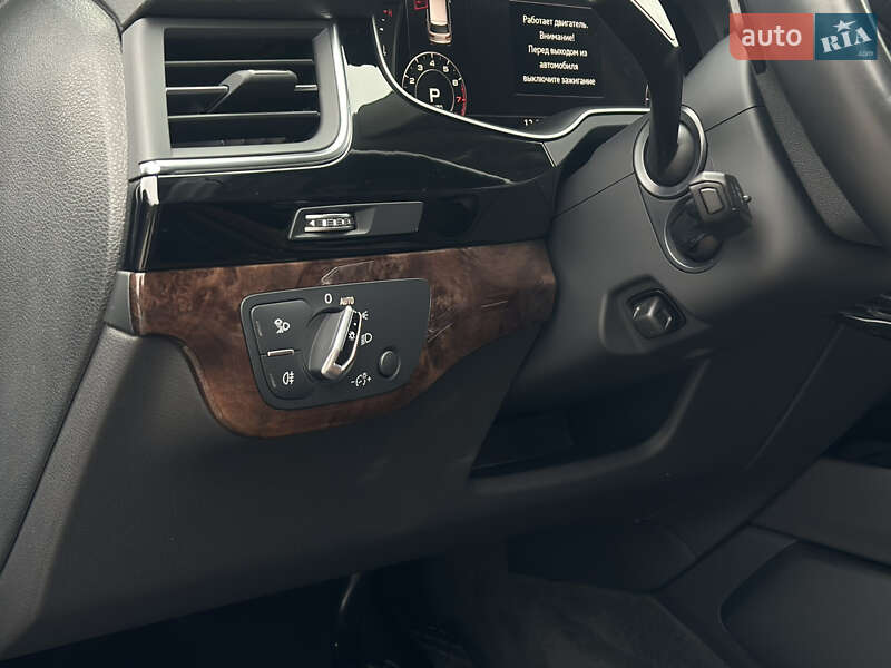 Позашляховик / Кросовер Audi Q7 2016 в Києві