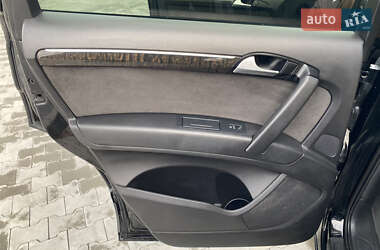 Внедорожник / Кроссовер Audi Q7 2013 в 