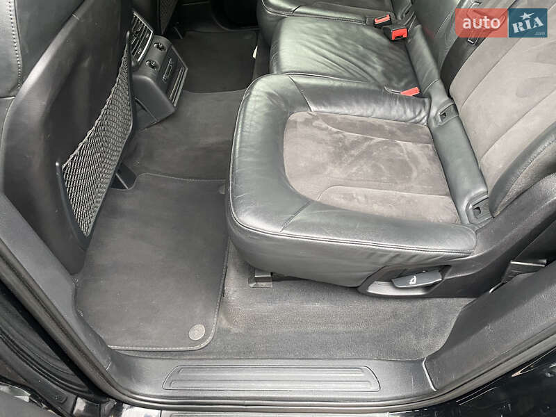 Позашляховик / Кросовер Audi Q7 2013 в Ірпені