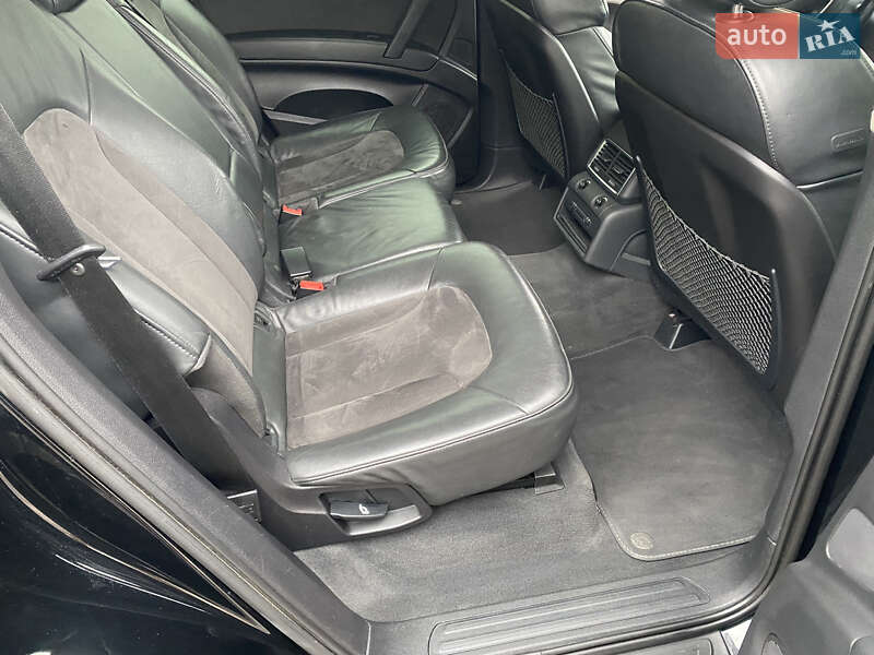 Позашляховик / Кросовер Audi Q7 2013 в Ірпені