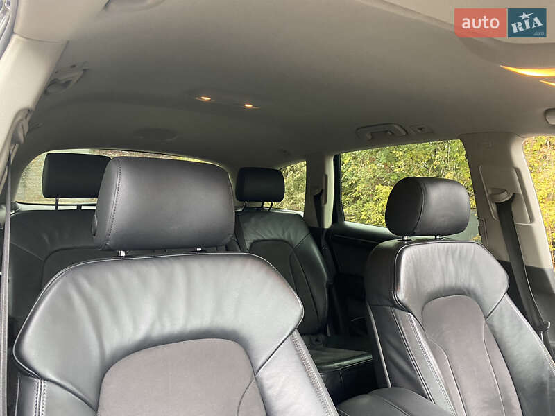 Позашляховик / Кросовер Audi Q7 2013 в Ірпені