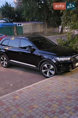 Внедорожник / Кроссовер Audi Q7 2015 в Кременчуге