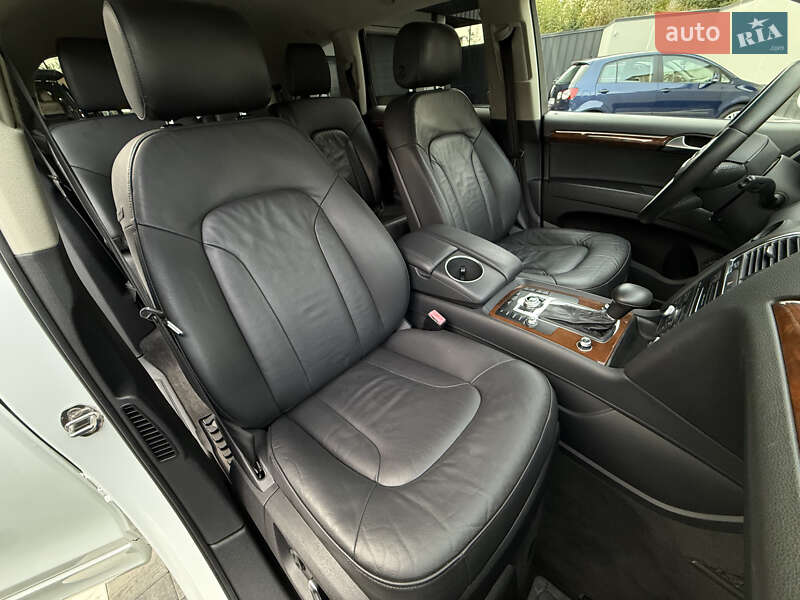 Внедорожник / Кроссовер Audi Q7 2012 в Ровно