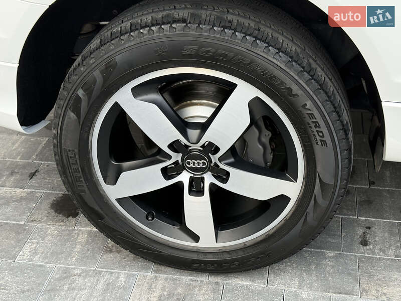 Внедорожник / Кроссовер Audi Q7 2012 в Ровно