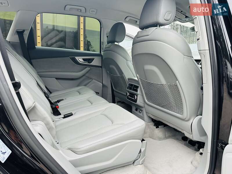Внедорожник / Кроссовер Audi Q7 2018 в Киеве фото 30 Внедорожник / Кроссовер Audi Q7 2018 в Киеве