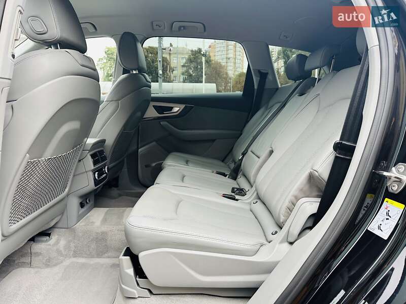 Внедорожник / Кроссовер Audi Q7 2018 в Киеве фото 36 Внедорожник / Кроссовер Audi Q7 2018 в Киеве