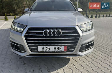 Внедорожник / Кроссовер Audi Q7 2018 в 