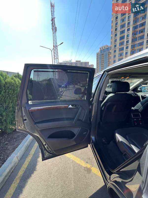 Внедорожник / Кроссовер Audi Q7 2015 в Одессе фото 28 Внедорожник / Кроссовер Audi Q7 2015 в Одессе
