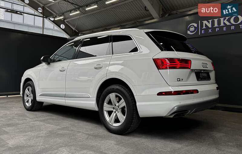 Позашляховик / Кросовер Audi Q7 2018 в Києві
