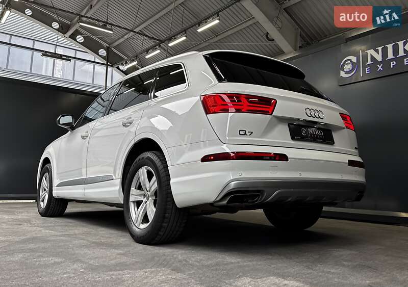 Позашляховик / Кросовер Audi Q7 2018 в Києві