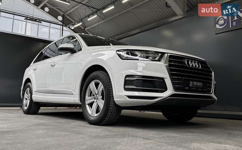 Позашляховик / Кросовер Audi Q7 2018 в Києві