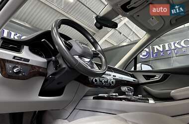 Внедорожник / Кроссовер Audi Q7 2018 в 