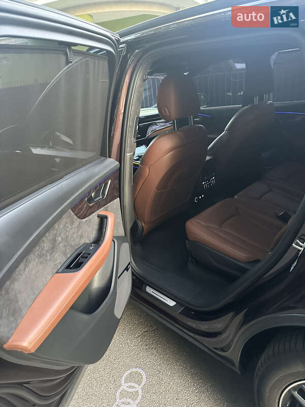 Позашляховик / Кросовер Audi Q7 2020 в Львові