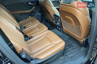 Внедорожник / Кроссовер Audi Q7 2018 в 