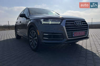 Внедорожник / Кроссовер Audi Q7 2018 в 