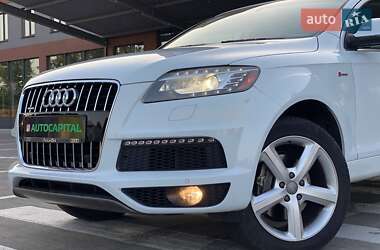Позашляховик / Кросовер Audi Q7 2013 в 