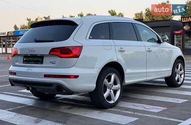 Позашляховик / Кросовер Audi Q7 2013 в 