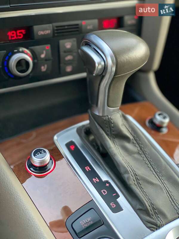 Позашляховик / Кросовер Audi Q7 2013 в Києві