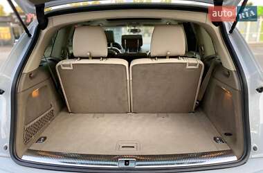 Позашляховик / Кросовер Audi Q7 2013 в 
