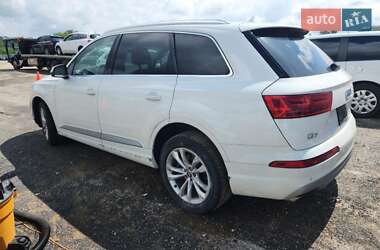 Позашляховик / Кросовер Audi Q7 2018 в 