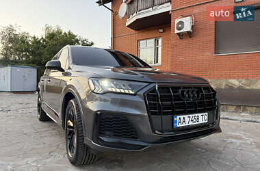 Внедорожник / Кроссовер Audi Q7 2020 в Киеве