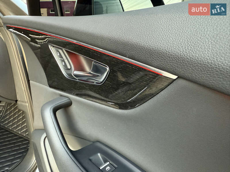 Внедорожник / Кроссовер Audi Q7 2020 в Киеве