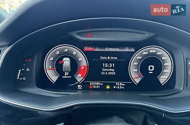 Внедорожник / Кроссовер Audi Q7 2020 в 