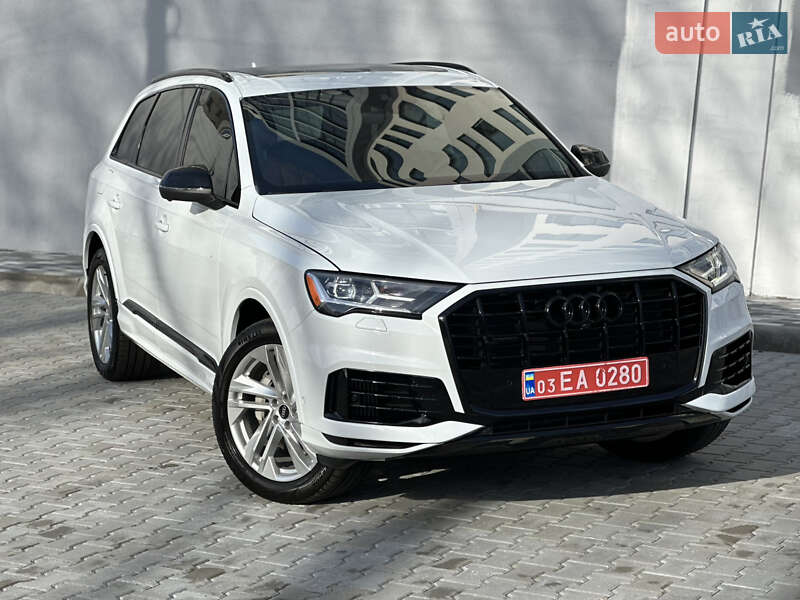 Позашляховик / Кросовер Audi Q7 2021 в Києві