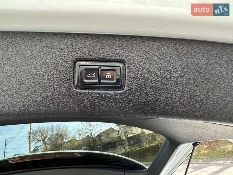 Позашляховик / Кросовер Audi Q7 2021 в Києві