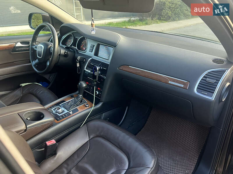 Внедорожник / Кроссовер Audi Q7 2009 в Виноградове