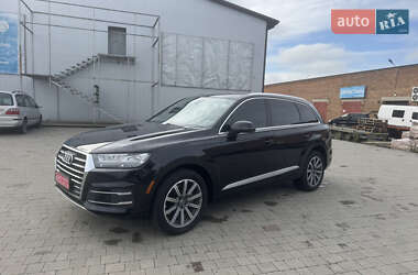 Внедорожник / Кроссовер Audi Q7 2018 в 
