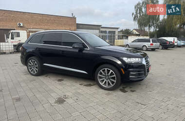 Внедорожник / Кроссовер Audi Q7 2018 в 