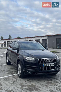 Позашляховик / Кросовер Audi Q7 2015 в 