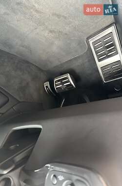 Позашляховик / Кросовер Audi Q7 2017 в 