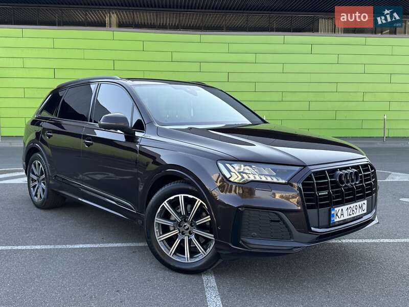 Позашляховик / Кросовер Audi Q7 2022 в Києві