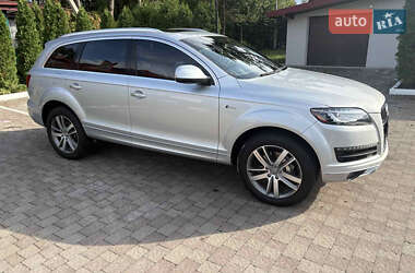 Позашляховик / Кросовер Audi Q7 2012 в 
