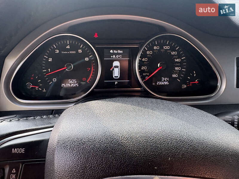 Позашляховик / Кросовер Audi Q7 2012 в Львові