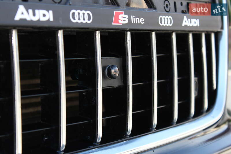 Позашляховик / Кросовер Audi Q7 2015 в Рівному