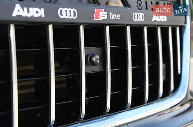 Позашляховик / Кросовер Audi Q7 2015 в 