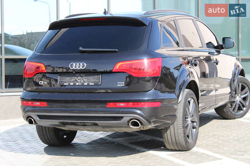 Позашляховик / Кросовер Audi Q7 2015 в Рівному