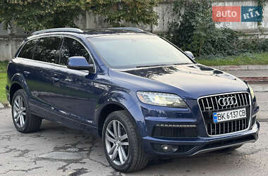 Позашляховик / Кросовер Audi Q7 2010 в 