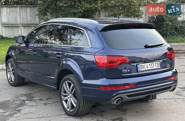 Позашляховик / Кросовер Audi Q7 2010 в 
