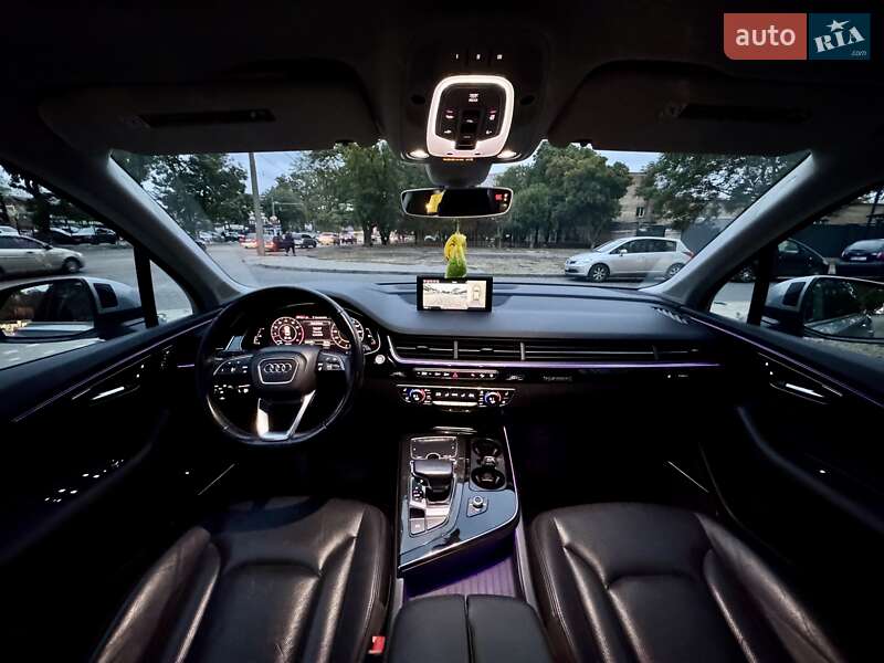 Внедорожник / Кроссовер Audi Q7 2015 в Одессе