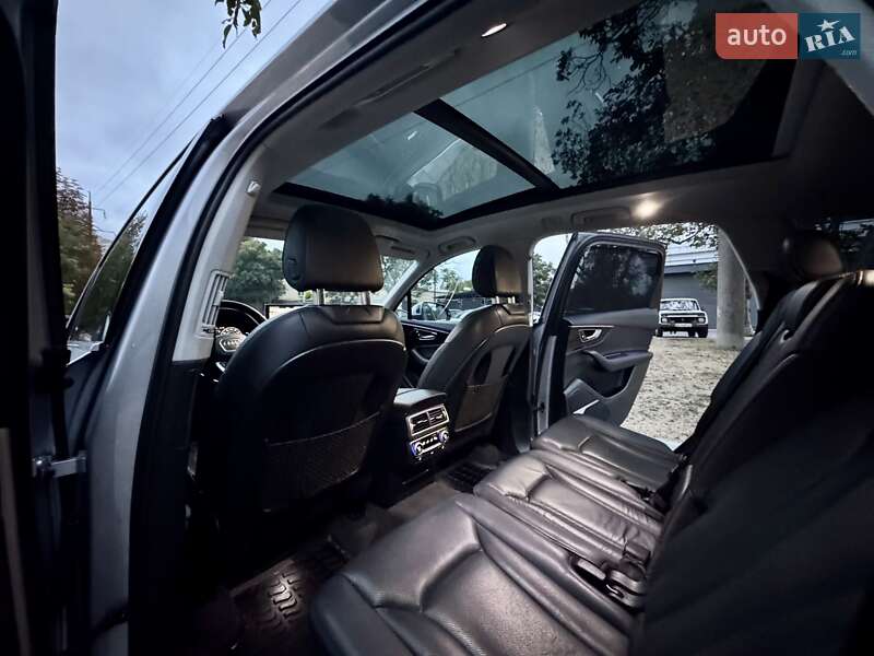 Внедорожник / Кроссовер Audi Q7 2015 в Одессе
